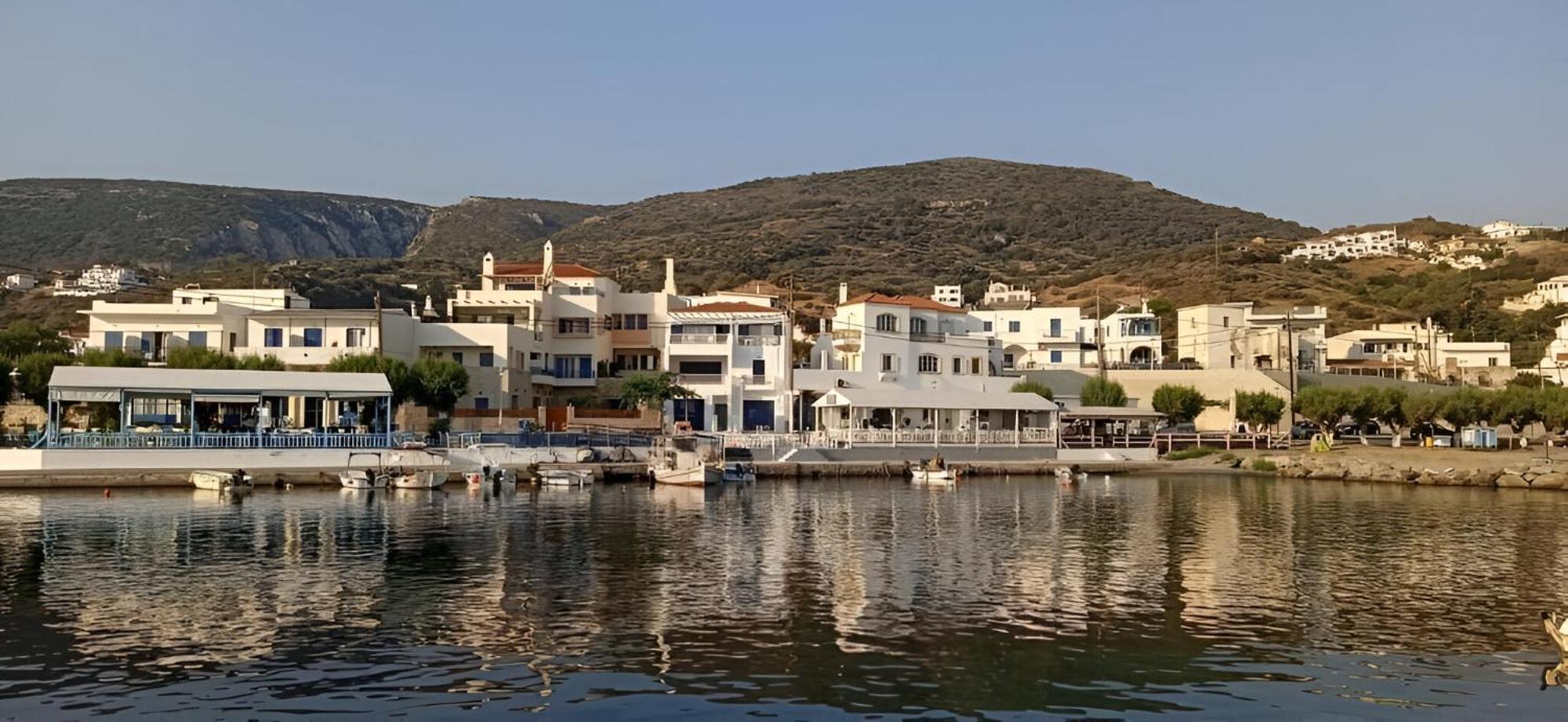 Sea Urchin Apartments 2Nd Floor Agia Pelagia  Екстериор снимка